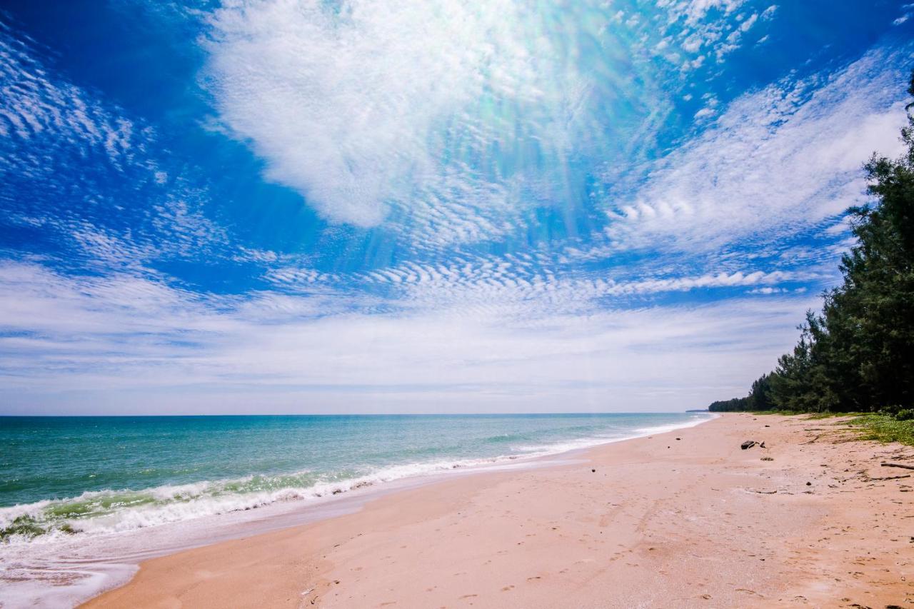Mbc Mai Khao Beach Condotel Luxury Apartments Phuket Bagian luar foto